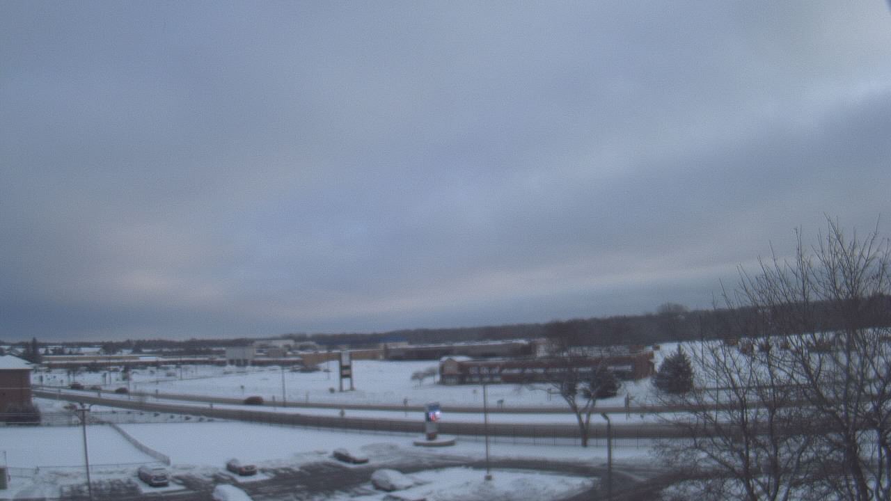 Thumbnail for current weather camera view from WITI-TV in Brown Deer, Wisconsin
