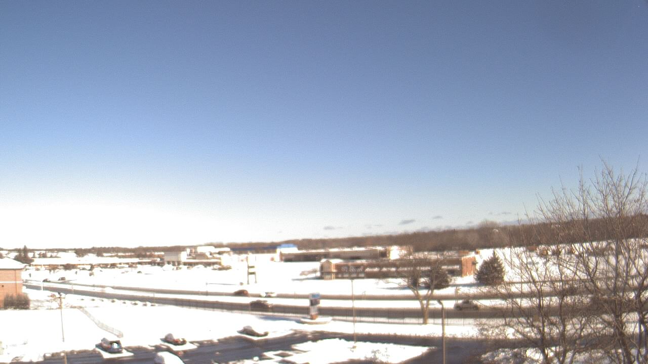 Thumbnail for current weather camera view from WITI-TV in Brown Deer, Wisconsin