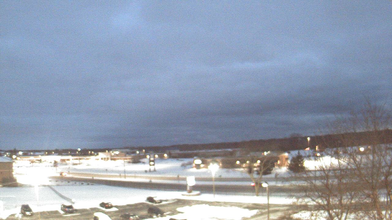 Thumbnail for current weather camera view from WITI-TV in Brown Deer, Wisconsin