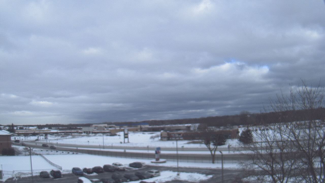 Thumbnail for current weather camera view from WITI-TV in Brown Deer, Wisconsin