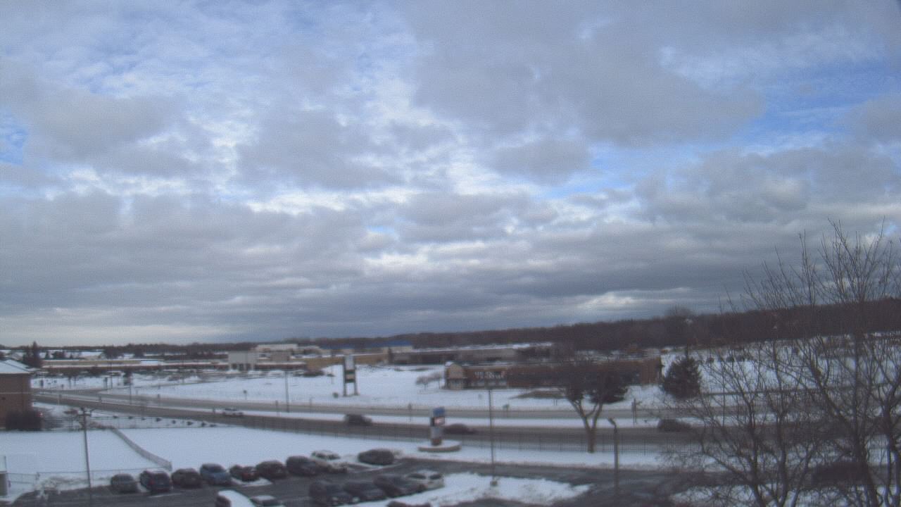 Thumbnail for current weather camera view from WITI-TV in Brown Deer, Wisconsin