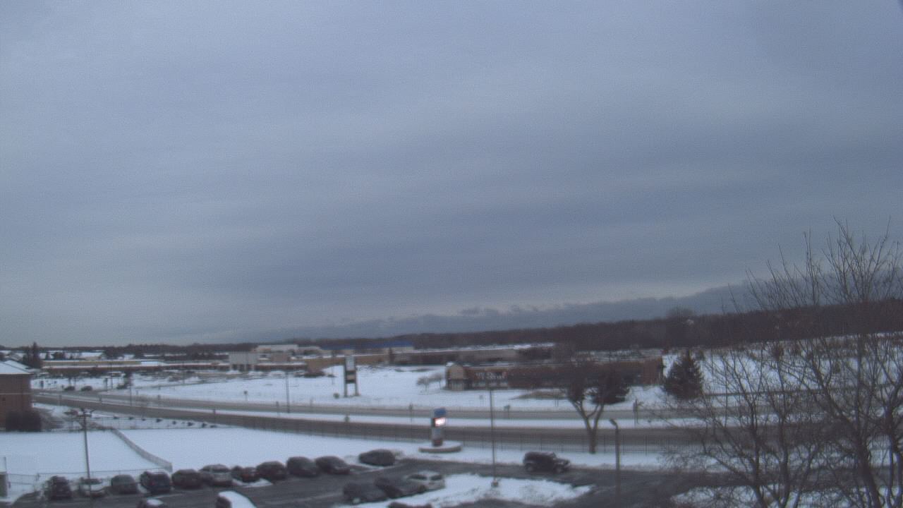 Thumbnail for current weather camera view from WITI-TV in Brown Deer, Wisconsin