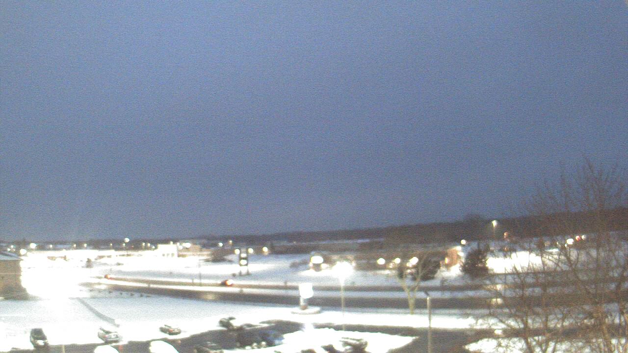 Thumbnail for current weather camera view from WITI-TV in Brown Deer, Wisconsin