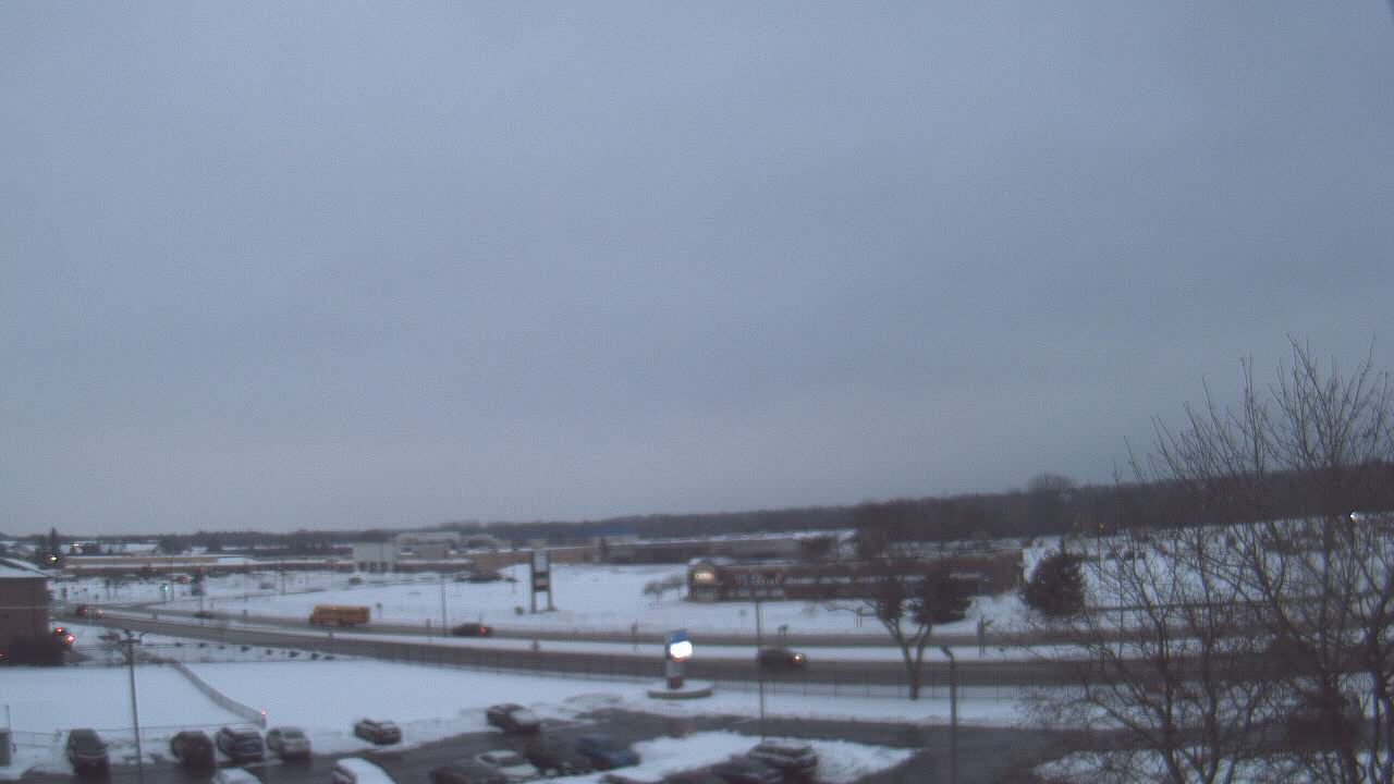 Thumbnail for current weather camera view from WITI-TV in Brown Deer, Wisconsin