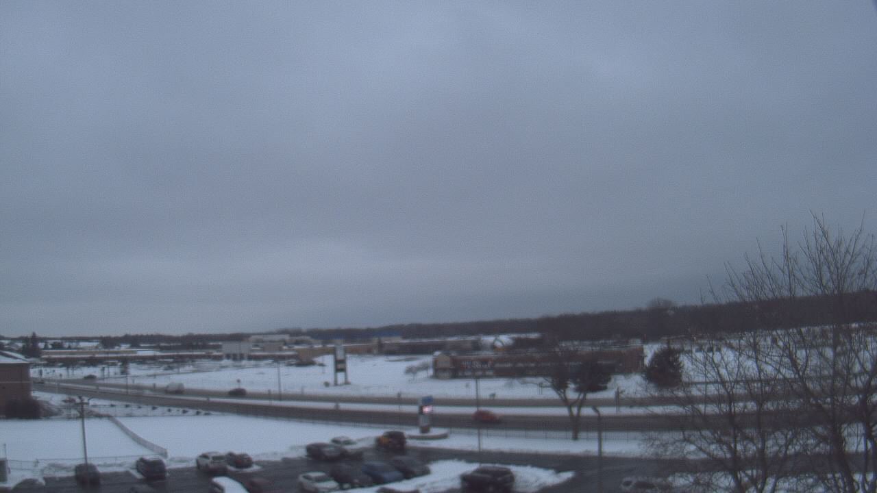 Thumbnail for current weather camera view from WITI-TV in Brown Deer, Wisconsin
