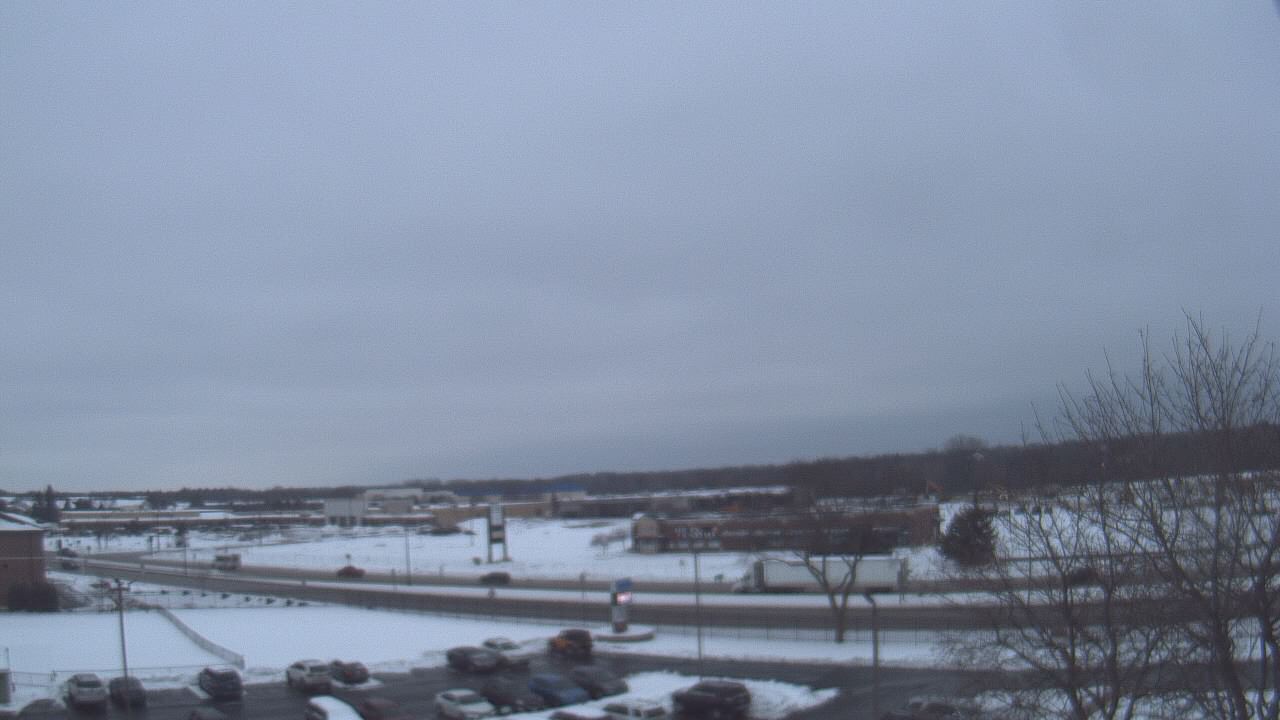 Thumbnail for current weather camera view from WITI-TV in Brown Deer, Wisconsin