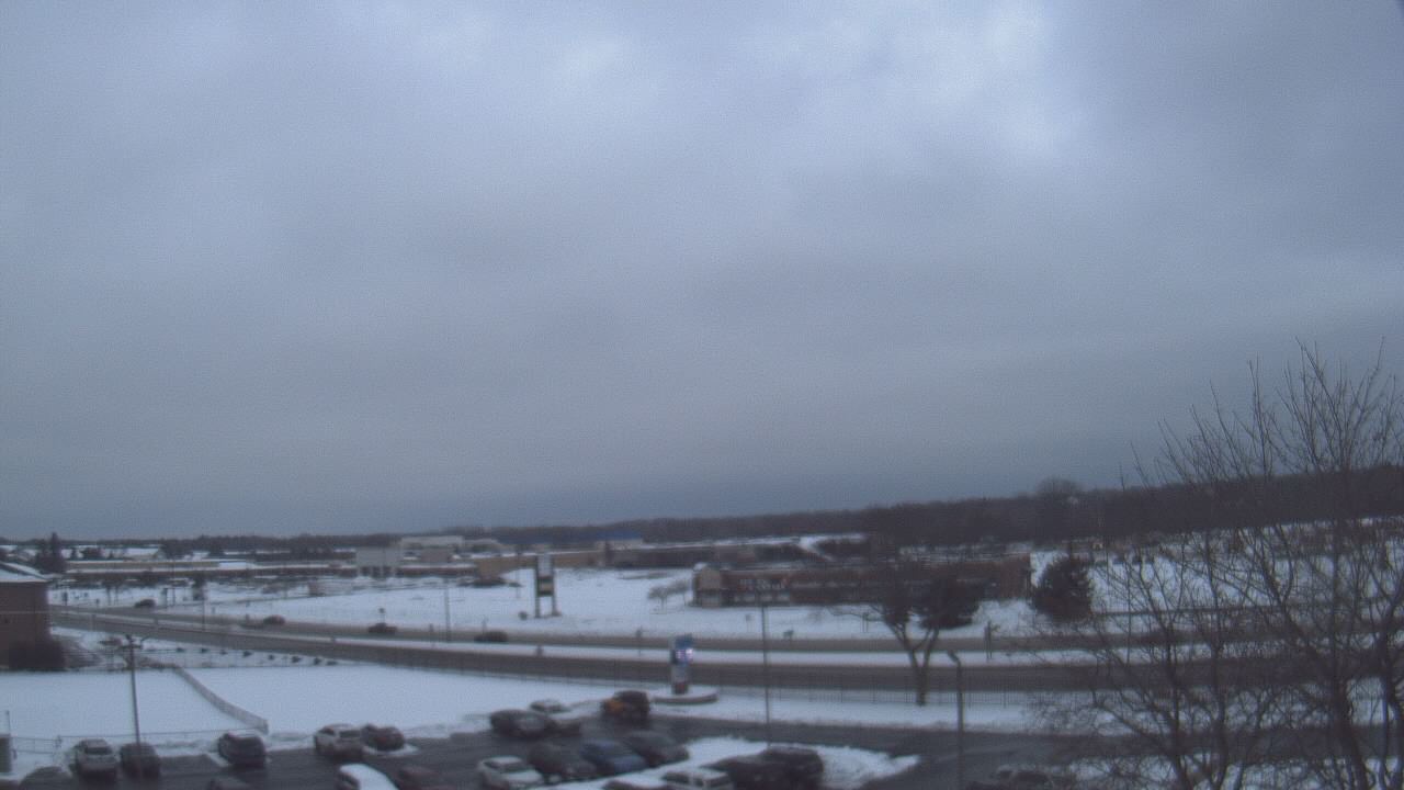 Thumbnail for current weather camera view from WITI-TV in Brown Deer, Wisconsin