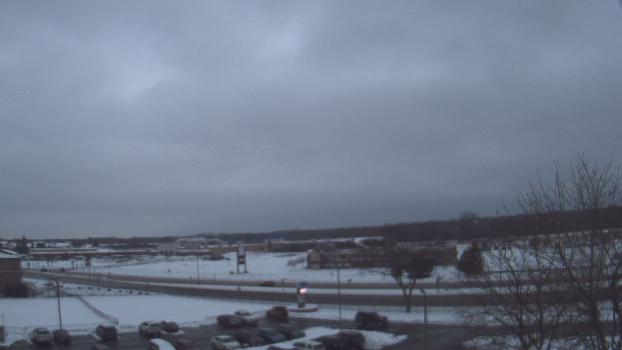 Thumbnail for current weather camera view from WITI-TV in Brown Deer, Wisconsin