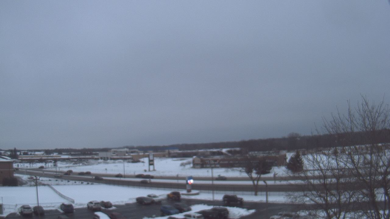 Thumbnail for current weather camera view from WITI-TV in Brown Deer, Wisconsin