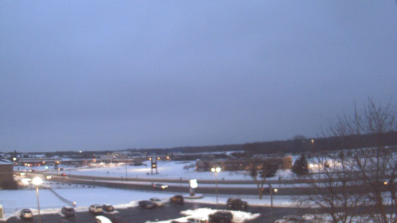 Thumbnail for current weather camera view from WITI-TV in Brown Deer, Wisconsin