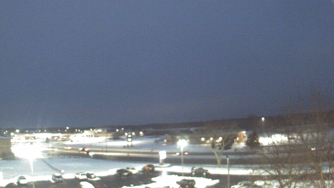 Thumbnail for current weather camera view from WITI-TV in Brown Deer, Wisconsin