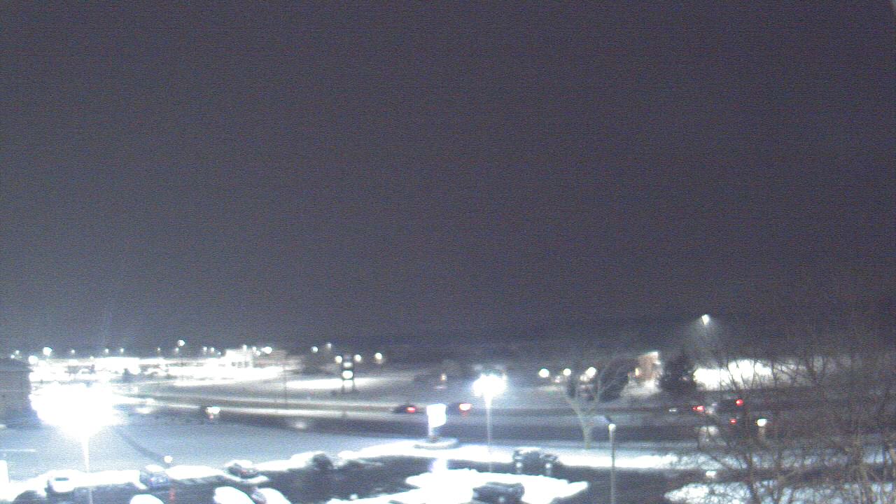 Thumbnail for current weather camera view from WITI-TV in Brown Deer, Wisconsin