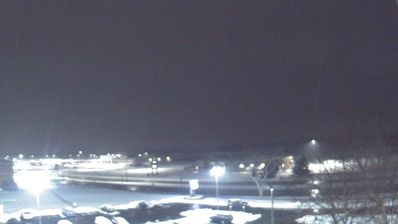 Thumbnail for current weather camera view from WITI-TV in Brown Deer, Wisconsin
