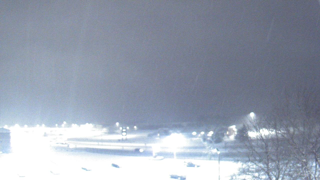 Thumbnail for current weather camera view from WITI-TV in Brown Deer, Wisconsin
