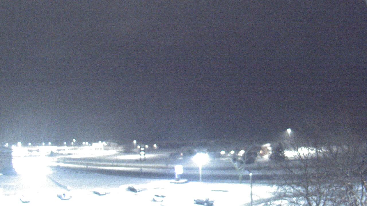 Thumbnail for current weather camera view from WITI-TV in Brown Deer, Wisconsin