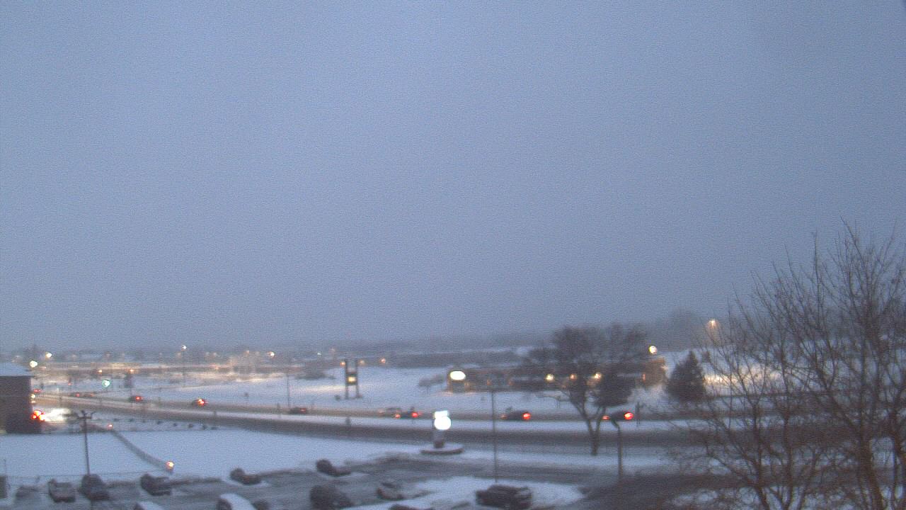 Thumbnail for current weather camera view from WITI-TV in Brown Deer, Wisconsin
