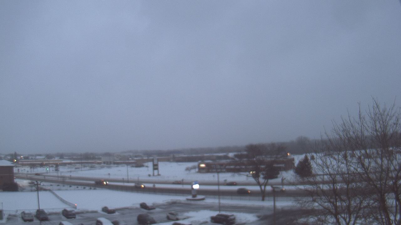 Thumbnail for current weather camera view from WITI-TV in Brown Deer, Wisconsin
