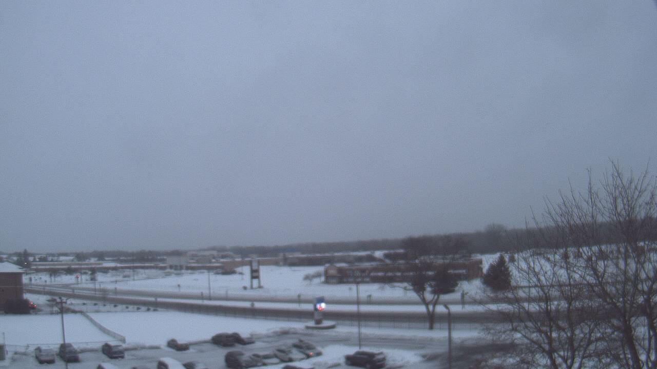 Thumbnail for current weather camera view from WITI-TV in Brown Deer, Wisconsin