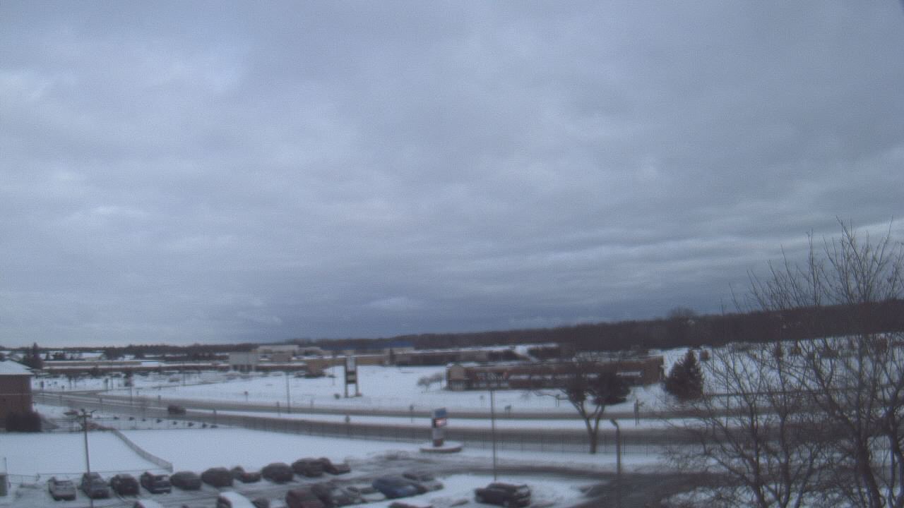 Thumbnail for current weather camera view from WITI-TV in Brown Deer, Wisconsin