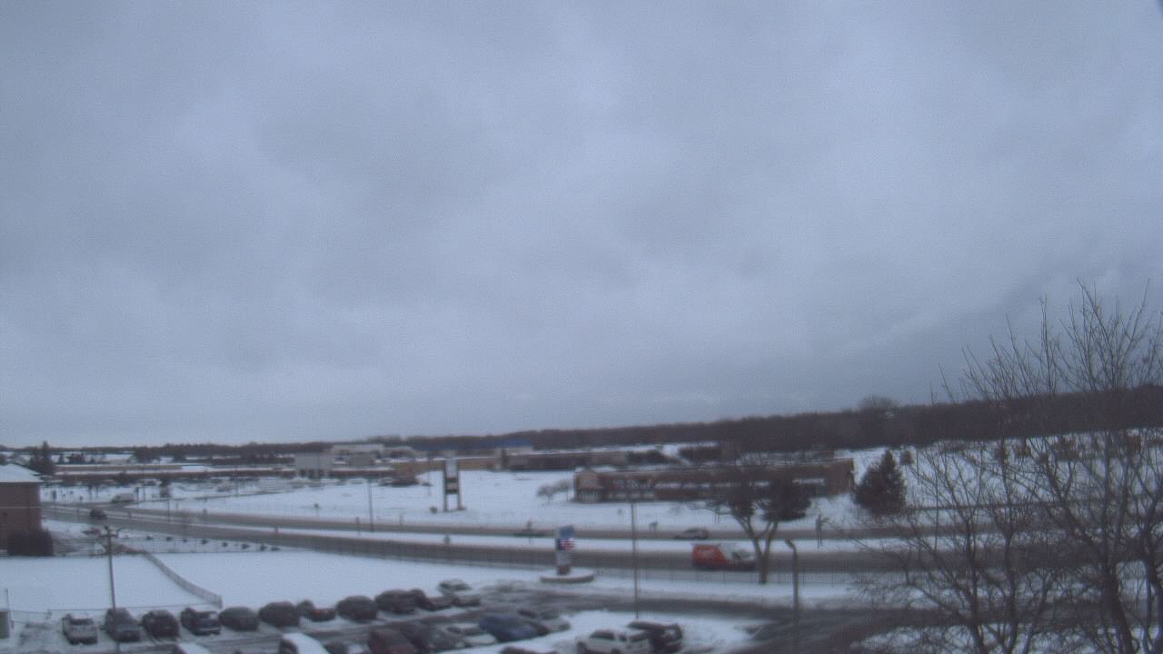 Thumbnail for current weather camera view from WITI-TV in Brown Deer, Wisconsin