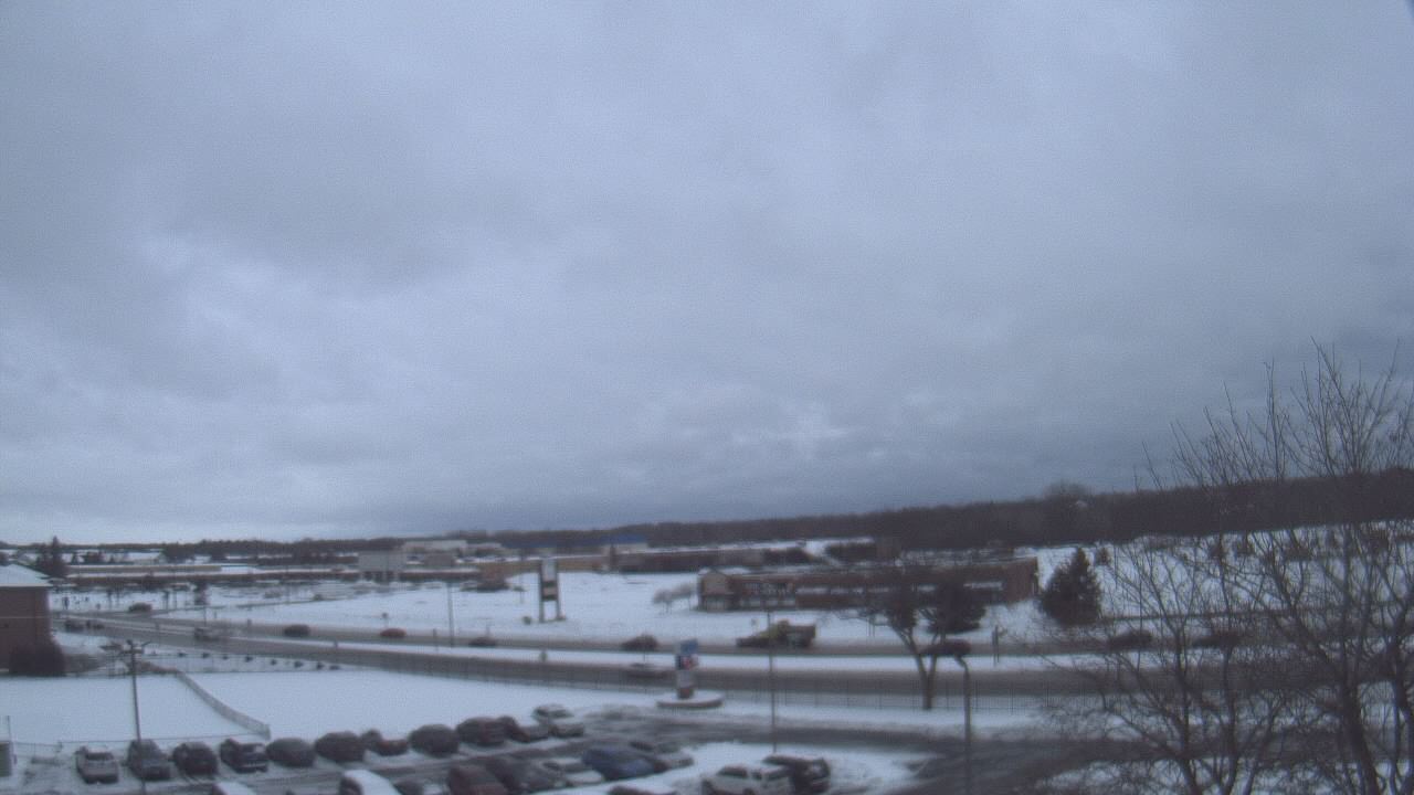 Thumbnail for current weather camera view from WITI-TV in Brown Deer, Wisconsin