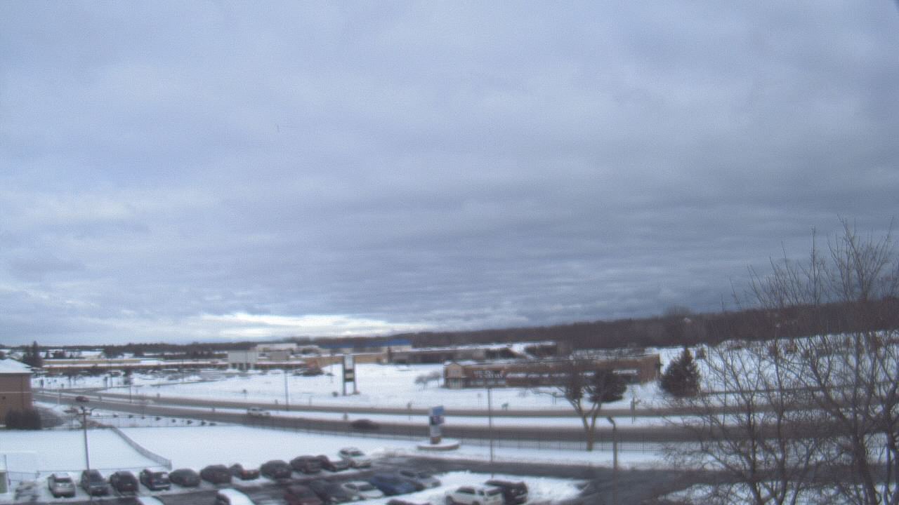 Thumbnail for current weather camera view from WITI-TV in Brown Deer, Wisconsin