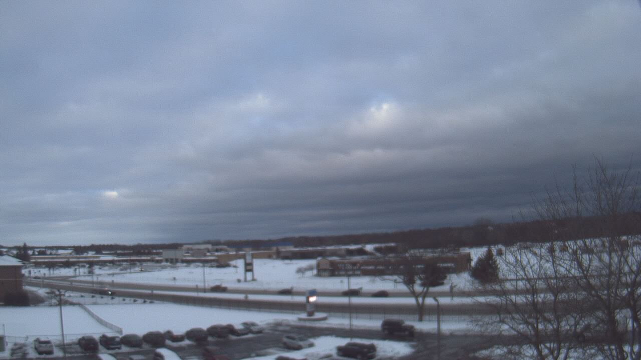 Thumbnail for current weather camera view from WITI-TV in Brown Deer, Wisconsin