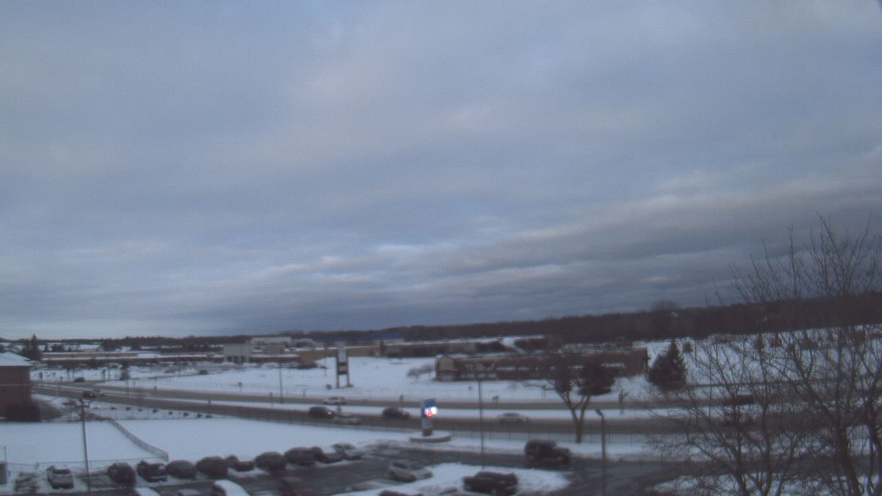 Thumbnail for current weather camera view from WITI-TV in Brown Deer, Wisconsin