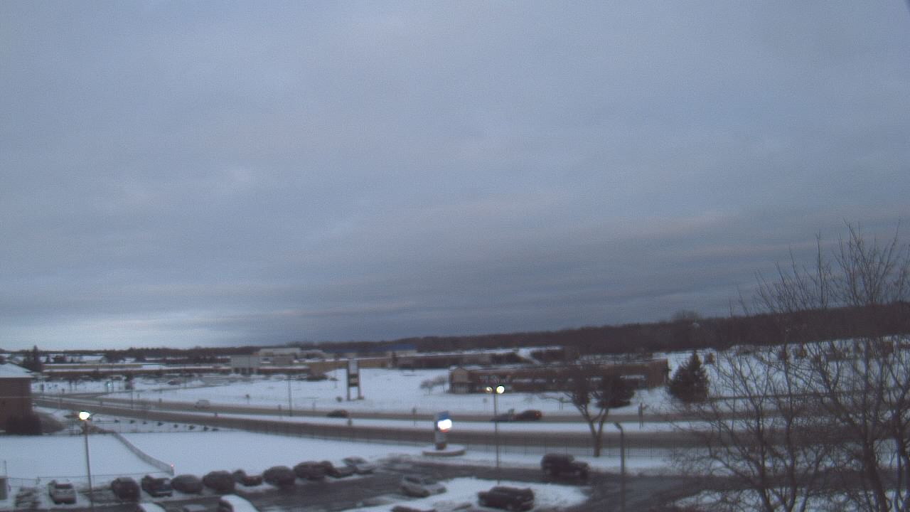 Thumbnail for current weather camera view from WITI-TV in Brown Deer, Wisconsin