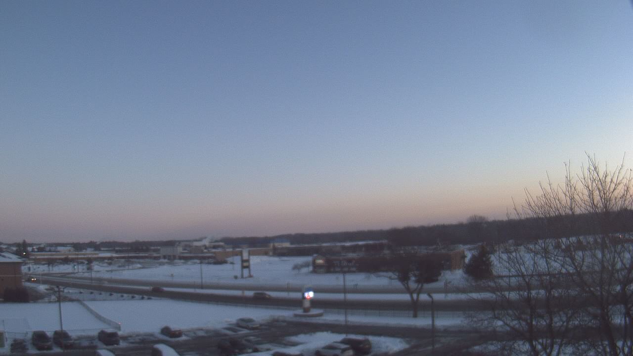 Thumbnail for current weather camera view from WITI-TV in Brown Deer, Wisconsin