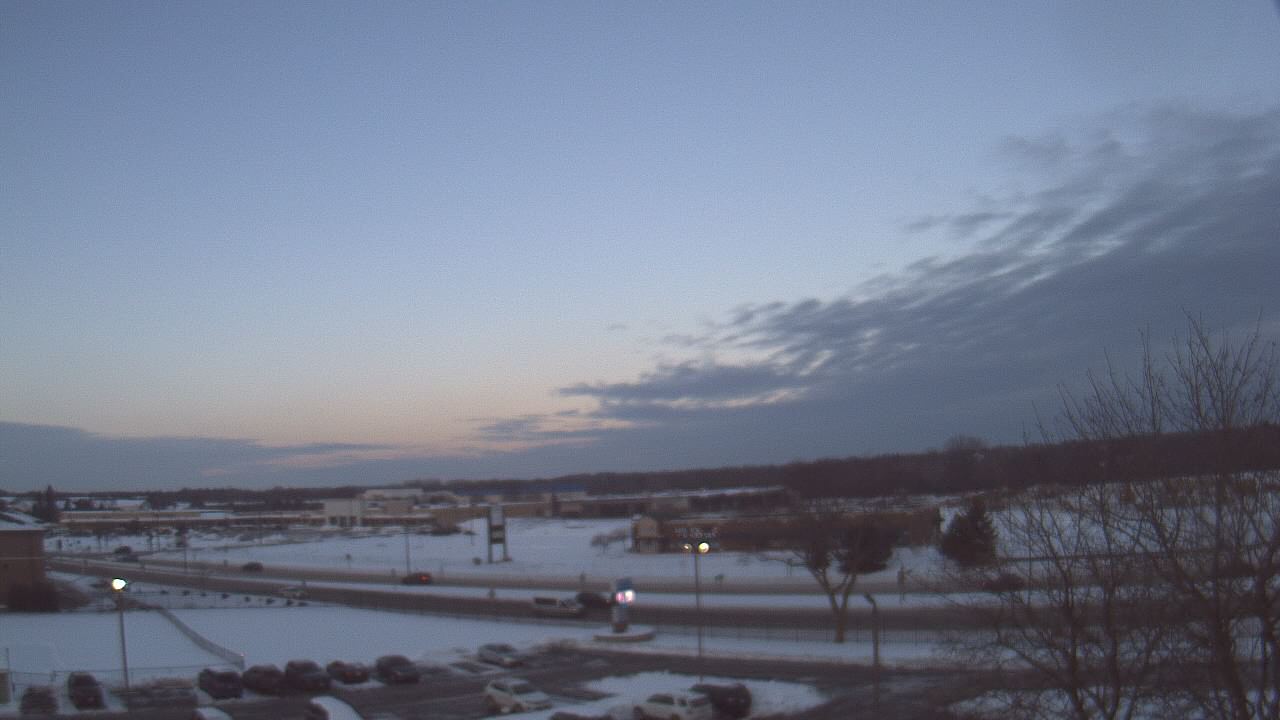 Thumbnail for current weather camera view from WITI-TV in Brown Deer, Wisconsin