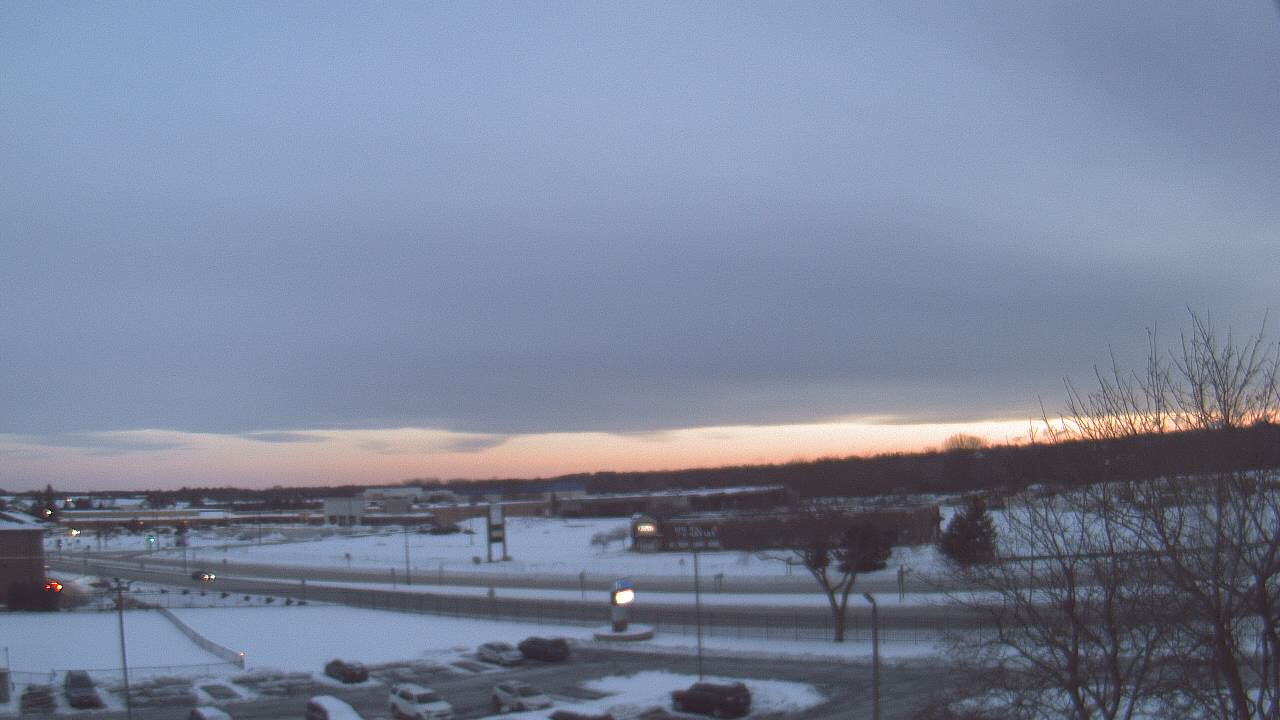 Thumbnail for current weather camera view from WITI-TV in Brown Deer, Wisconsin