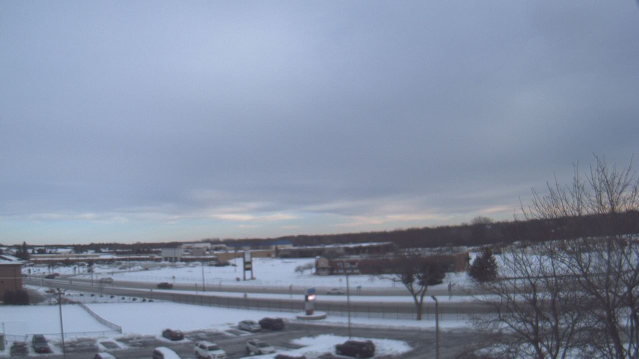 Thumbnail for current weather camera view from WITI-TV in Brown Deer, Wisconsin