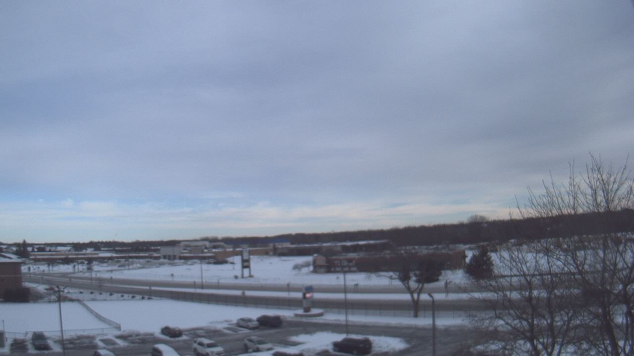 Thumbnail for current weather camera view from WITI-TV in Brown Deer, Wisconsin