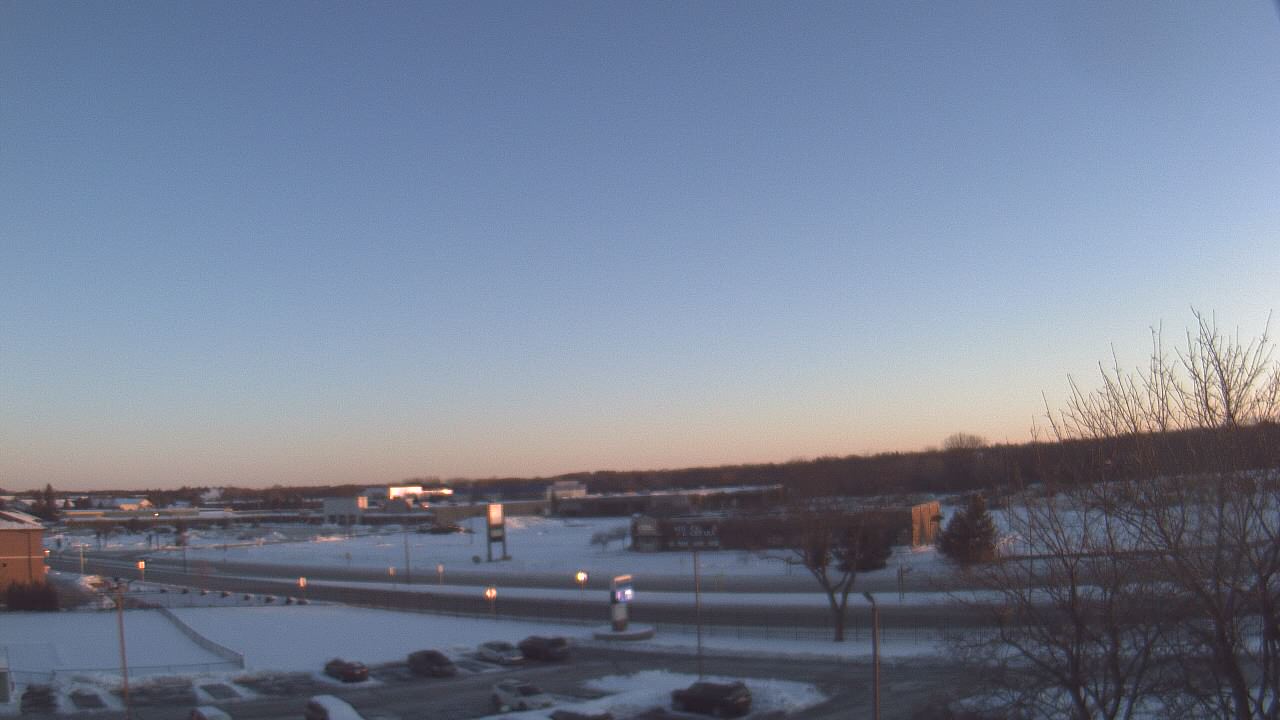 Thumbnail for current weather camera view from WITI-TV in Brown Deer, Wisconsin