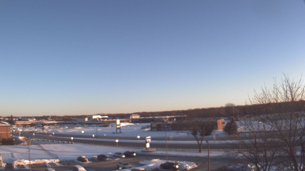 Thumbnail for current weather camera view from WITI-TV in Brown Deer, Wisconsin