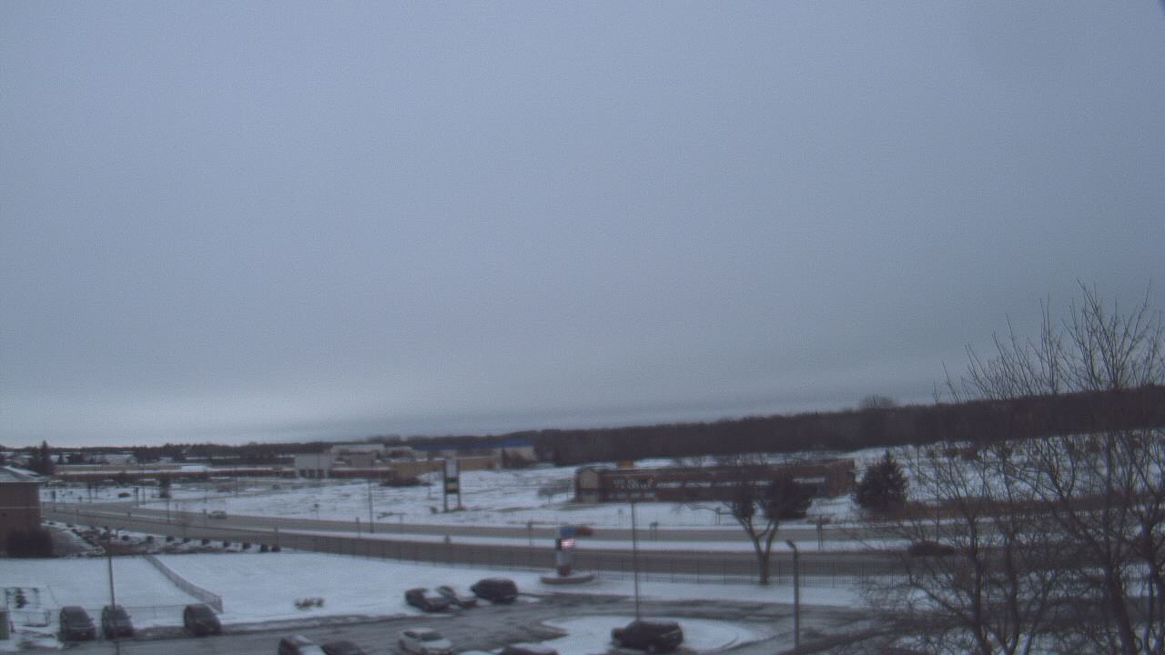 Thumbnail for current weather camera view from WITI-TV in Brown Deer, Wisconsin