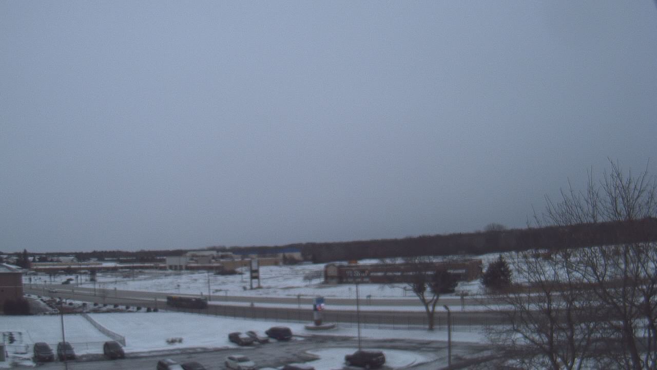 Thumbnail for current weather camera view from WITI-TV in Brown Deer, Wisconsin