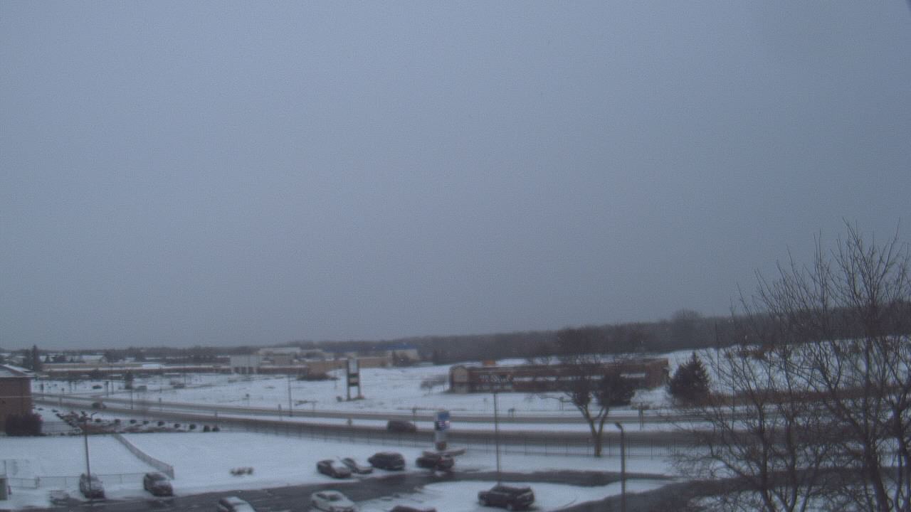Thumbnail for current weather camera view from WITI-TV in Brown Deer, Wisconsin
