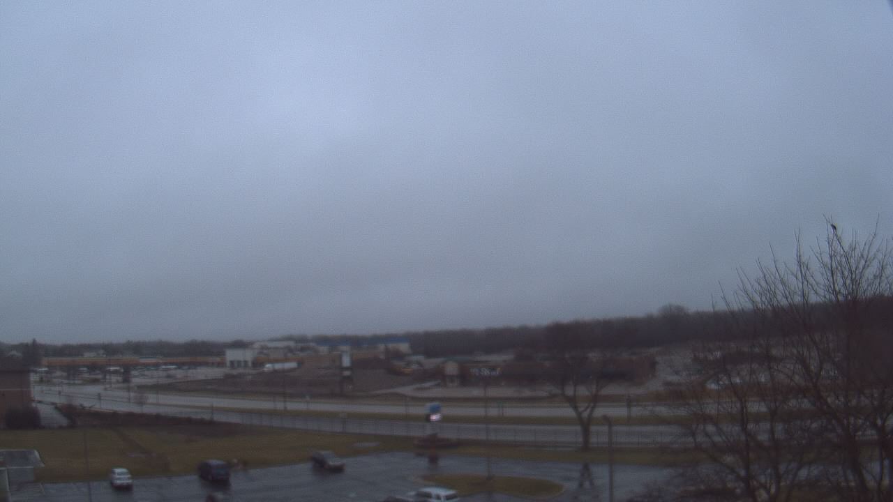 Thumbnail for current weather camera view from WITI-TV in Brown Deer, Wisconsin