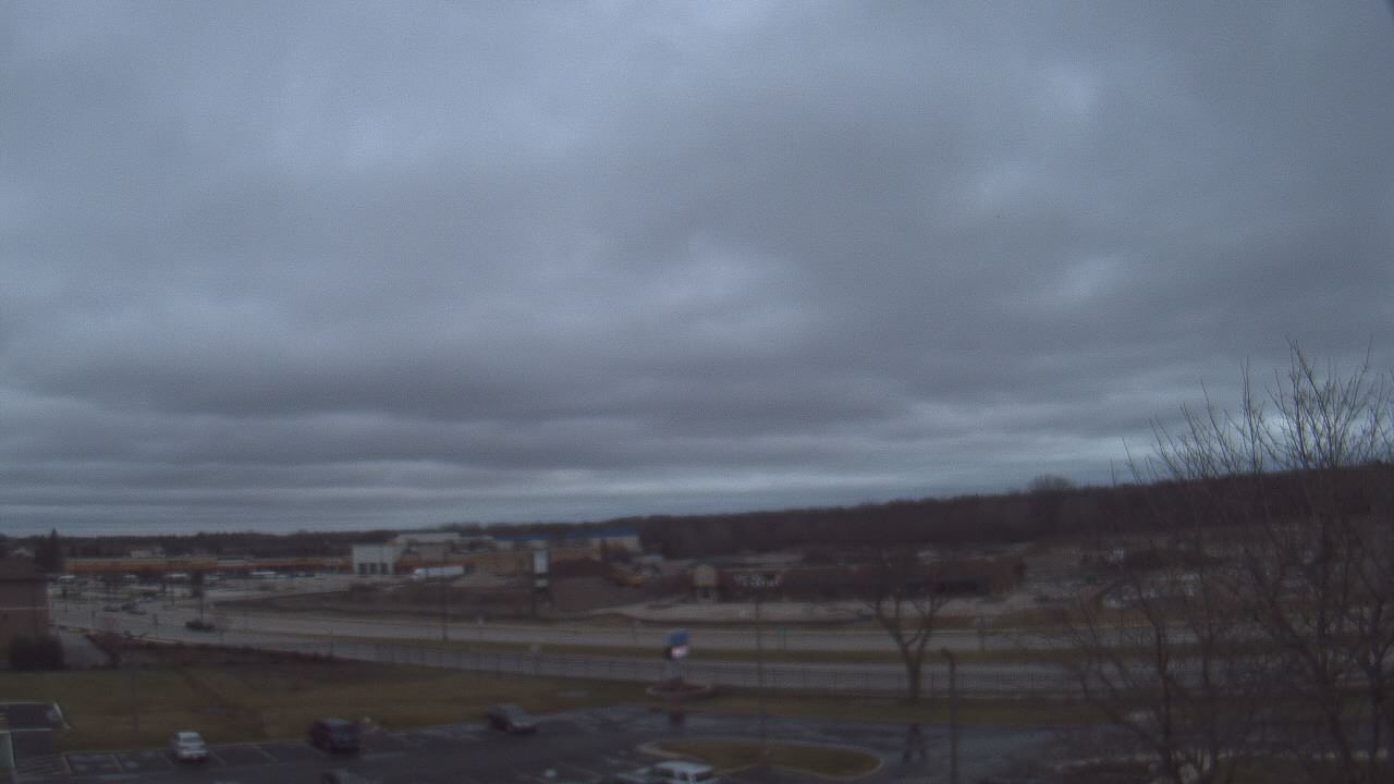 Thumbnail for current weather camera view from WITI-TV in Brown Deer, Wisconsin