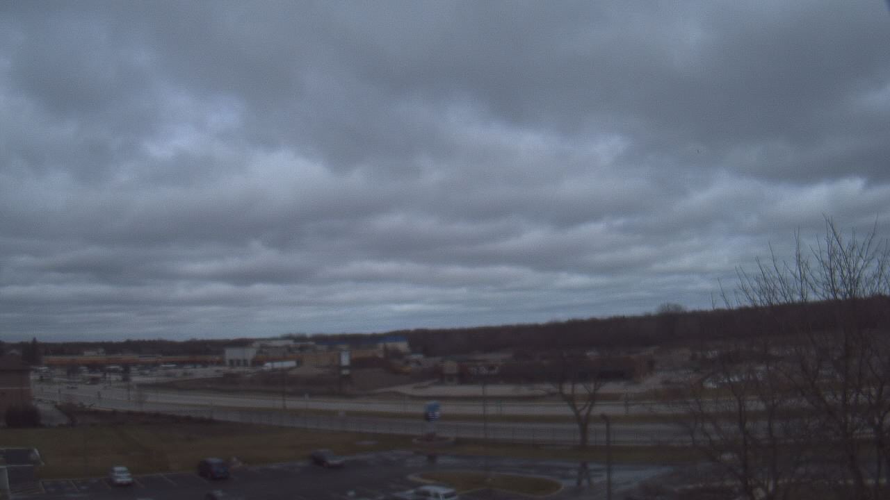 Thumbnail for current weather camera view from WITI-TV in Brown Deer, Wisconsin