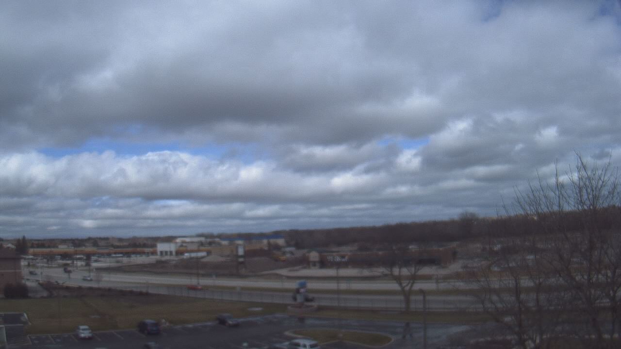 Thumbnail for current weather camera view from WITI-TV in Brown Deer, Wisconsin