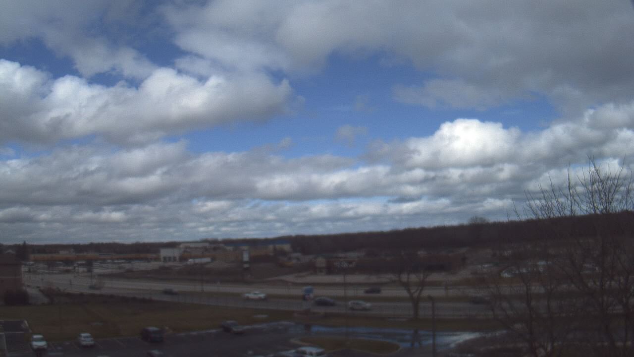 Thumbnail for current weather camera view from WITI-TV in Brown Deer, Wisconsin