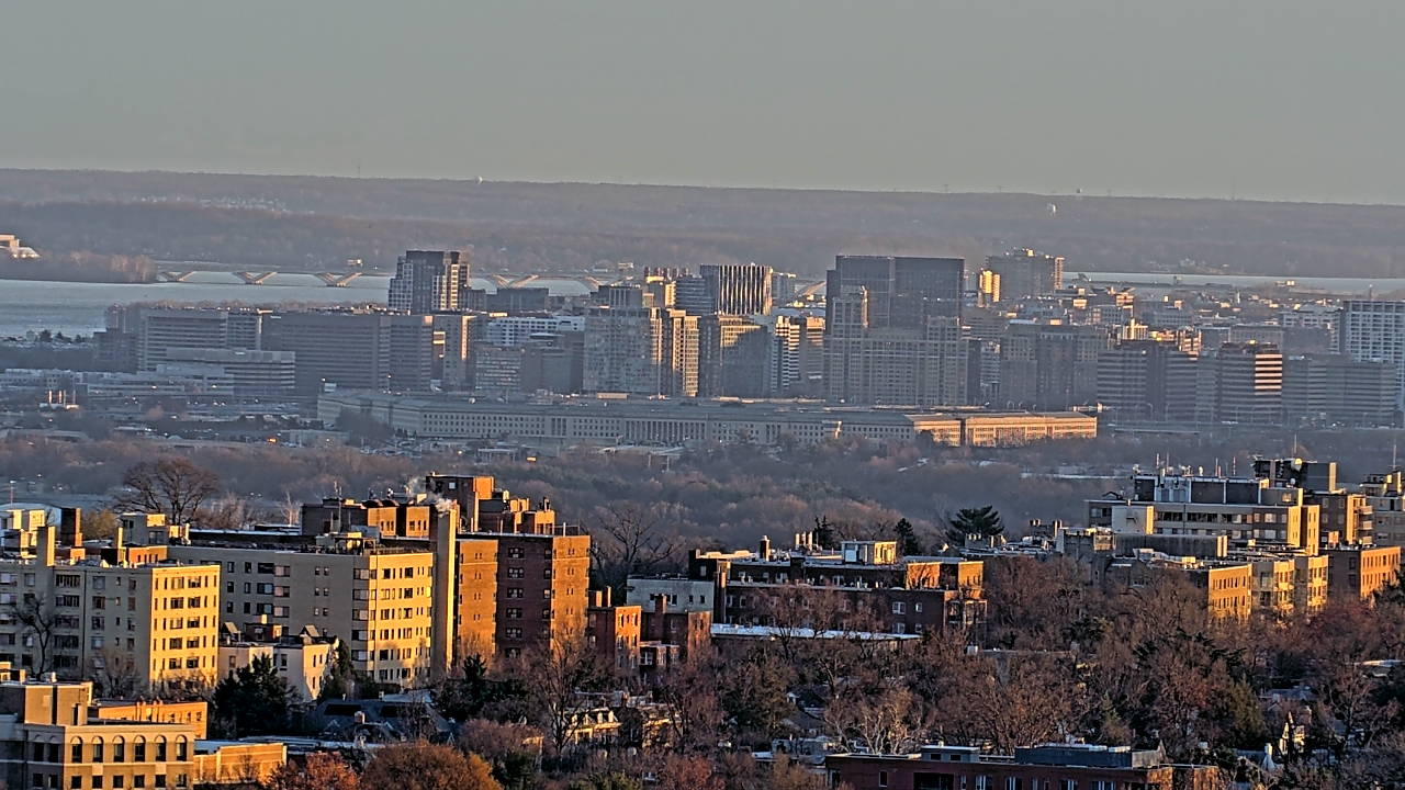 Thumbnail for current weather camera view from WJLA Tower Camera in Washington, District Of Columbia