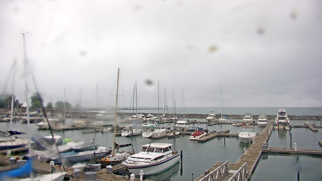 Thumbnail for current weather camera view from Waukegan Harbor and Marina in Waukegan, Illinois