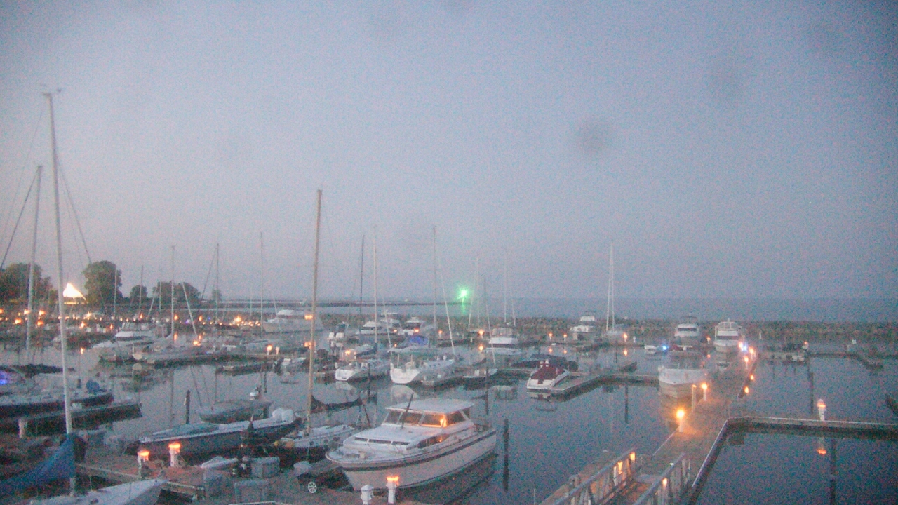 Thumbnail for current weather camera view from Waukegan Harbor and Marina in Waukegan, Illinois