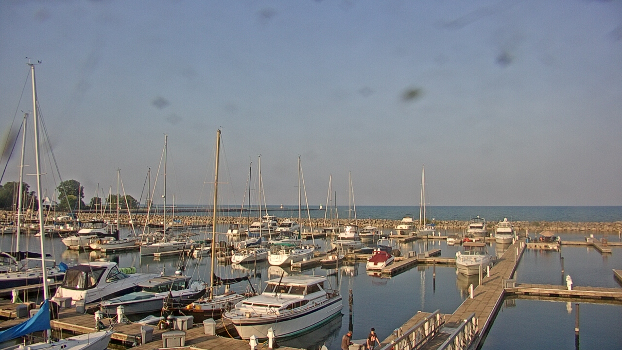 Thumbnail for current weather camera view from Waukegan Harbor and Marina in Waukegan, Illinois