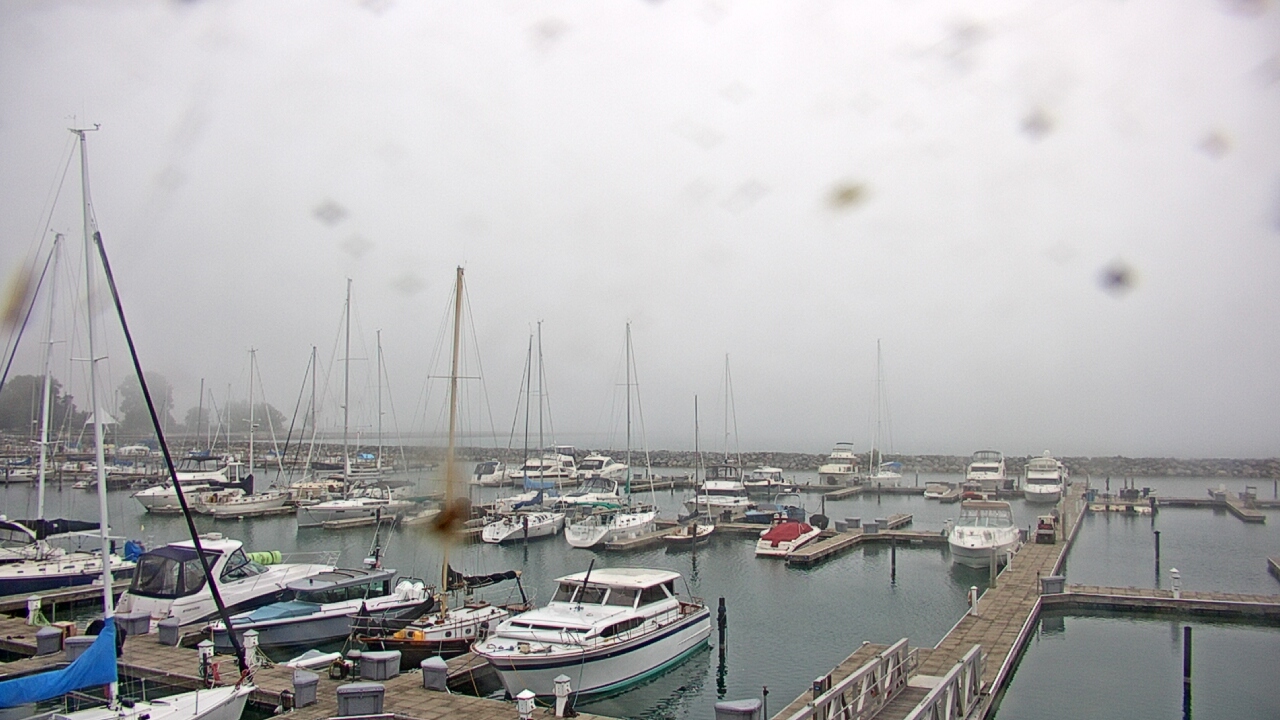 Thumbnail for current weather camera view from Waukegan Harbor and Marina in Waukegan, Illinois