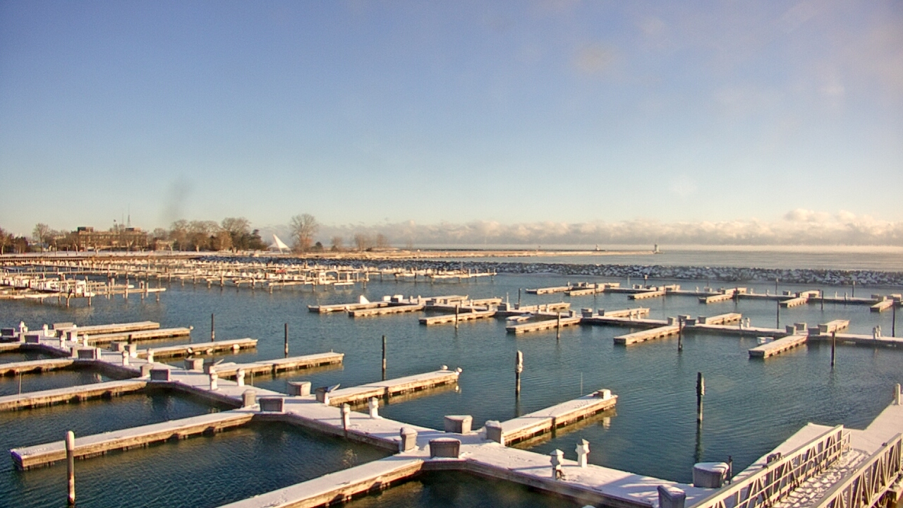 Thumbnail for current weather camera view from Waukegan Harbor and Marina in Waukegan, Illinois